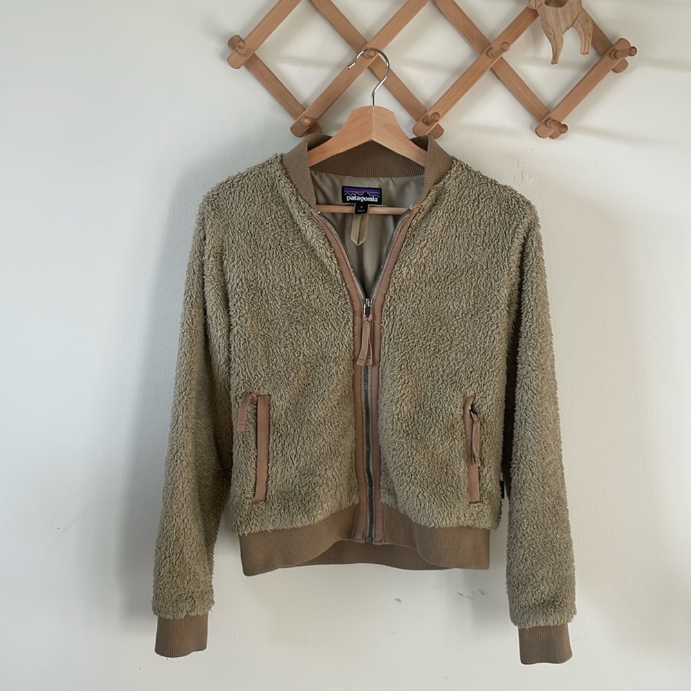 Patagonia fleece fuzzy jacket